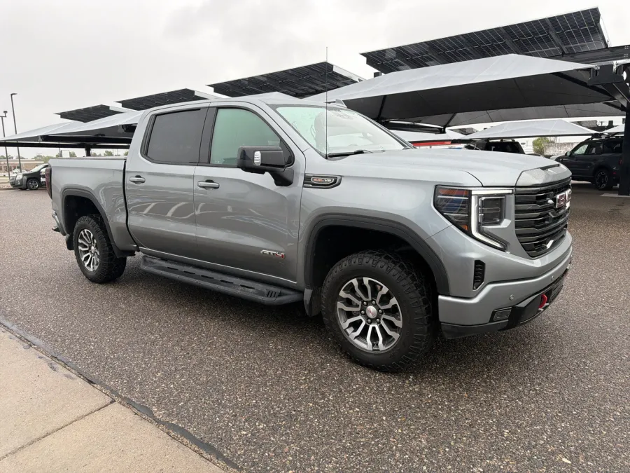 2023 GMC Sierra 1500 AT4 | Photo 6 of 20