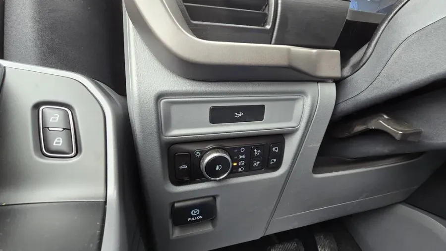 2026 Ford F-150 | Photo 14 of 30