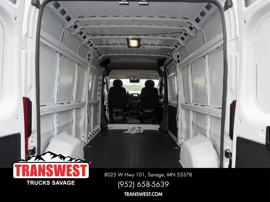 2025 RAM ProMaster 2500 High Roof | Photo 14 of 20