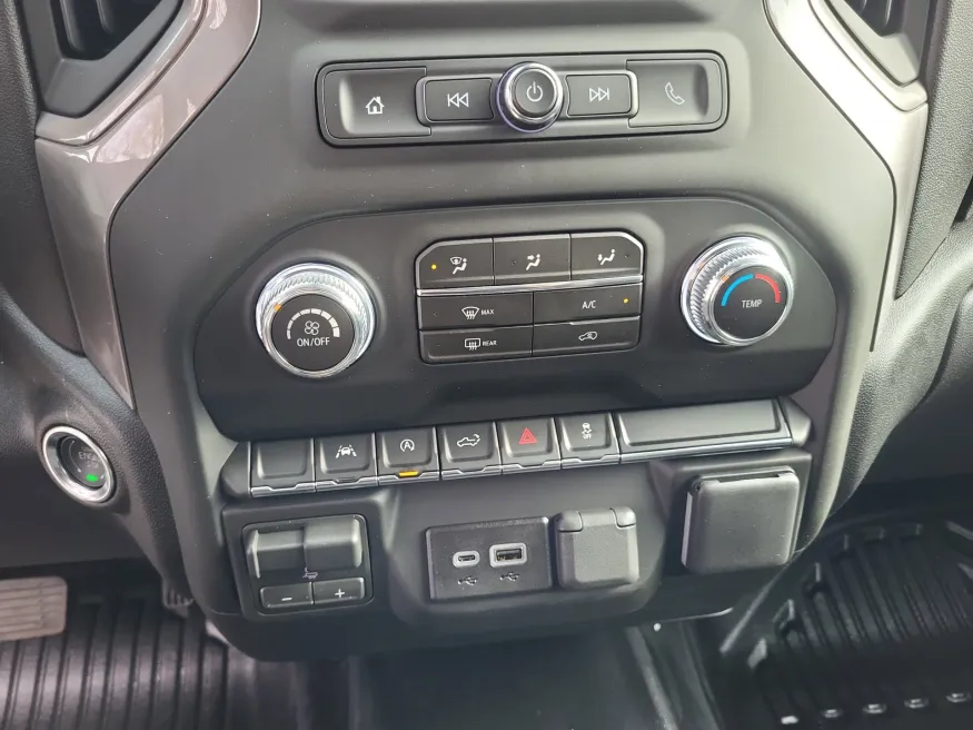 2026 GMC Sierra 1500 Pro | Photo 16 of 23