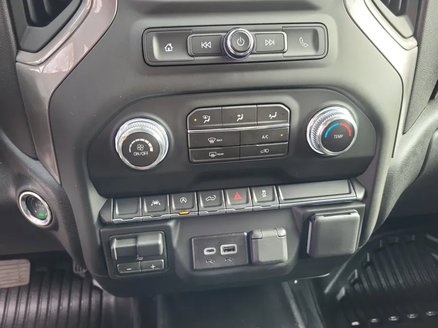 2026 GMC Sierra 1500 Pro | Photo 16 of 23