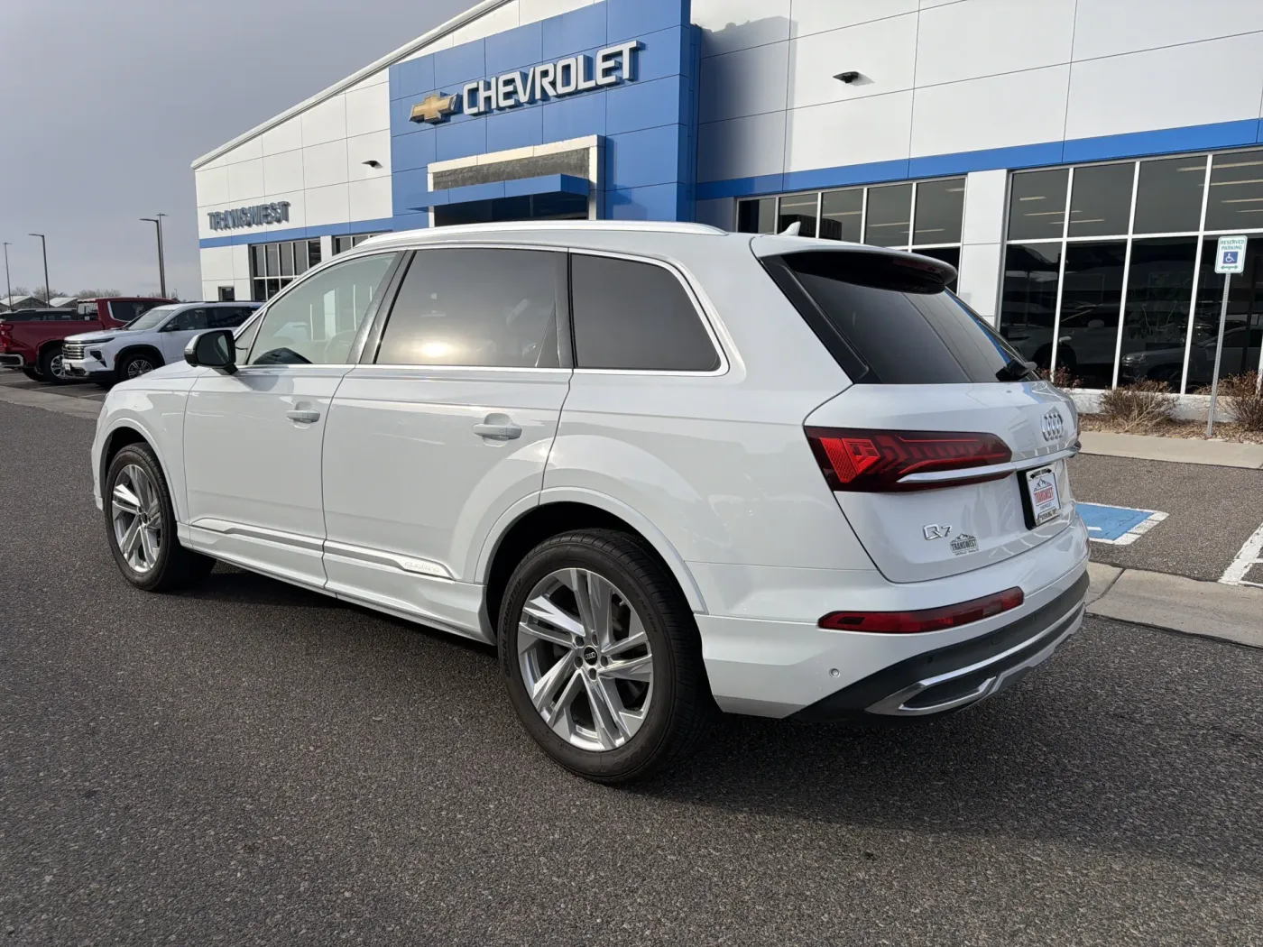 2023 Audi Q7 Premium Plus | Photo 2 of 23