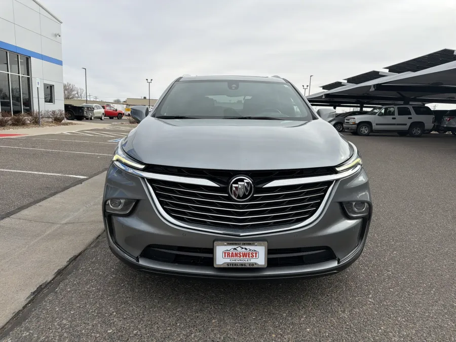 2023 Buick Enclave Premium | Photo 7 of 25