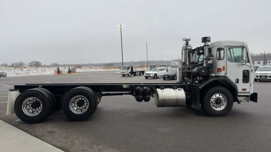 2026 Peterbilt 520 | Photo 6 of 20
