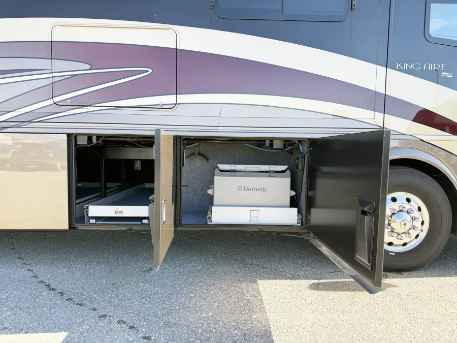 2013 Newmar King Aire 4584 | Photo 25 of 33