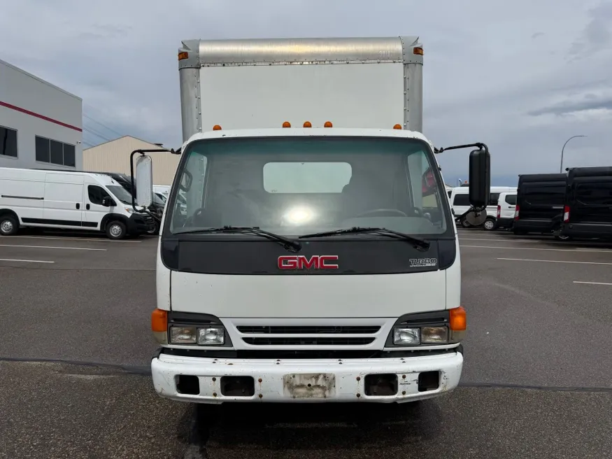 2005 GMC LCF 4500 | Photo 13 of 18