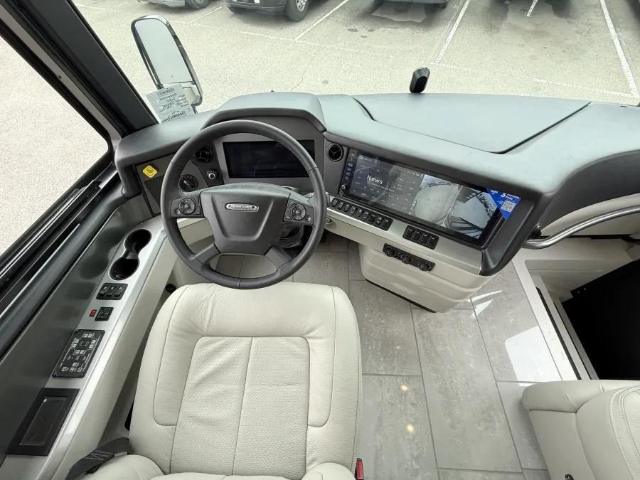 2026 Newmar London Aire 4551 | Photo 7 of 33