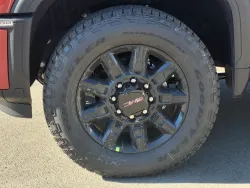 2026 GMC Sierra 2500HD AT4 | Thumbnail Photo 9 of 32