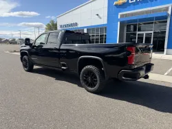 2026 Chevrolet Silverado 3500HD High Country | Thumbnail Photo 2 of 22