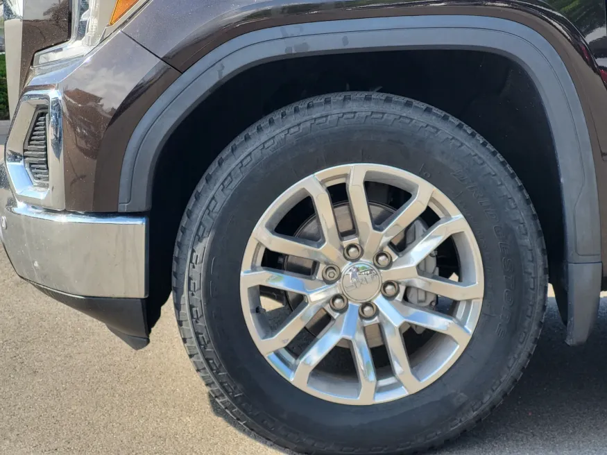 2019 GMC Sierra 1500 SLT | Photo 8 of 25