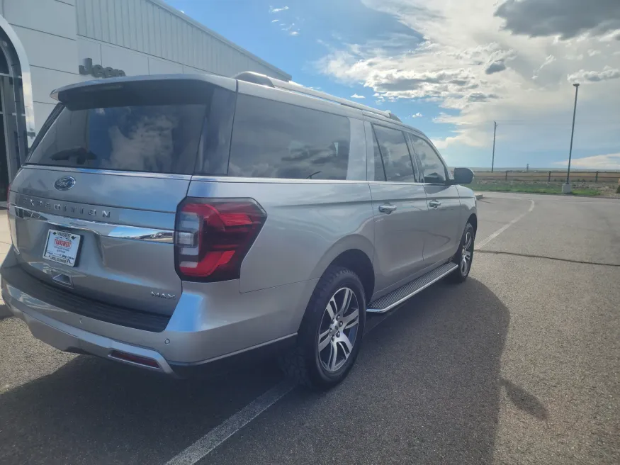 2022 Ford Expedition Max Limited | Photo 6 of 29