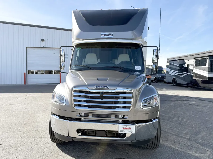 2026 Newmar Super Star 3731 | Photo 19 of 31