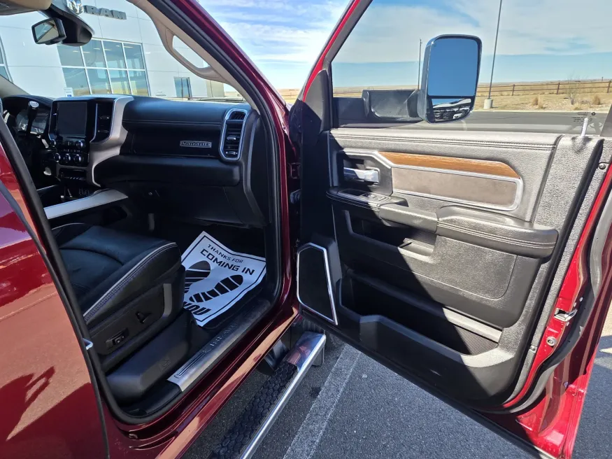 2022 RAM 3500 Laramie | Photo 15 of 24