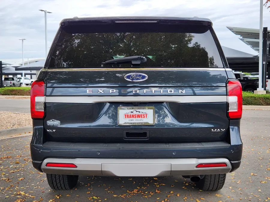 2024 Ford Expedition Max XLT | Photo 13 of 28