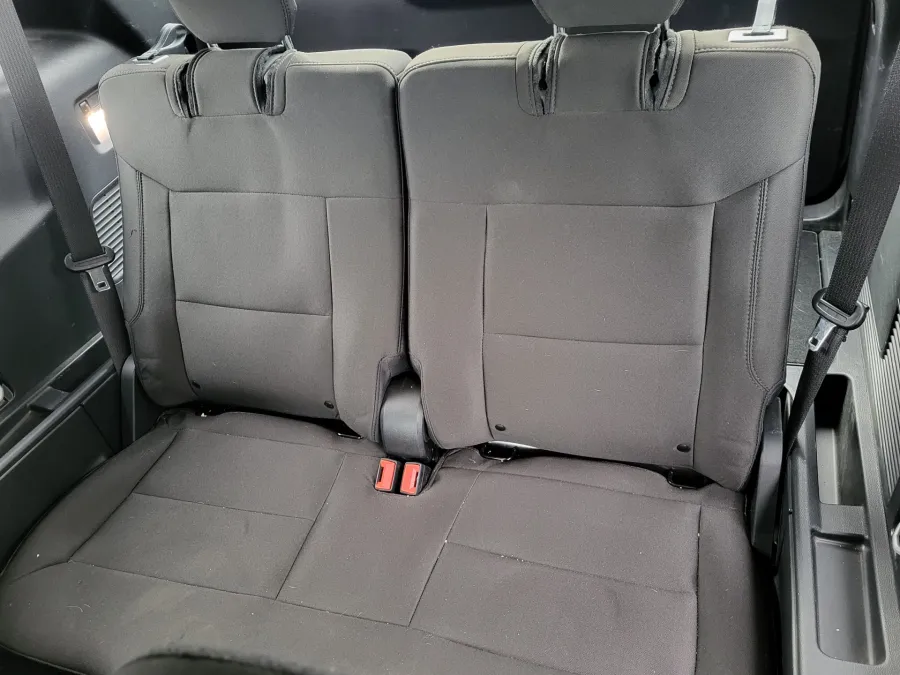 2023 Ford Explorer XLT | Photo 28 of 32