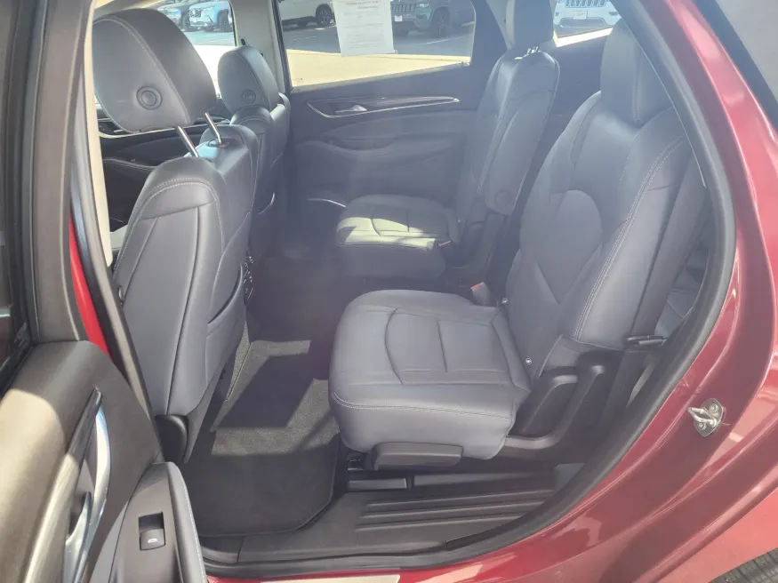 2021 Buick Enclave Premium | Photo 11 of 29