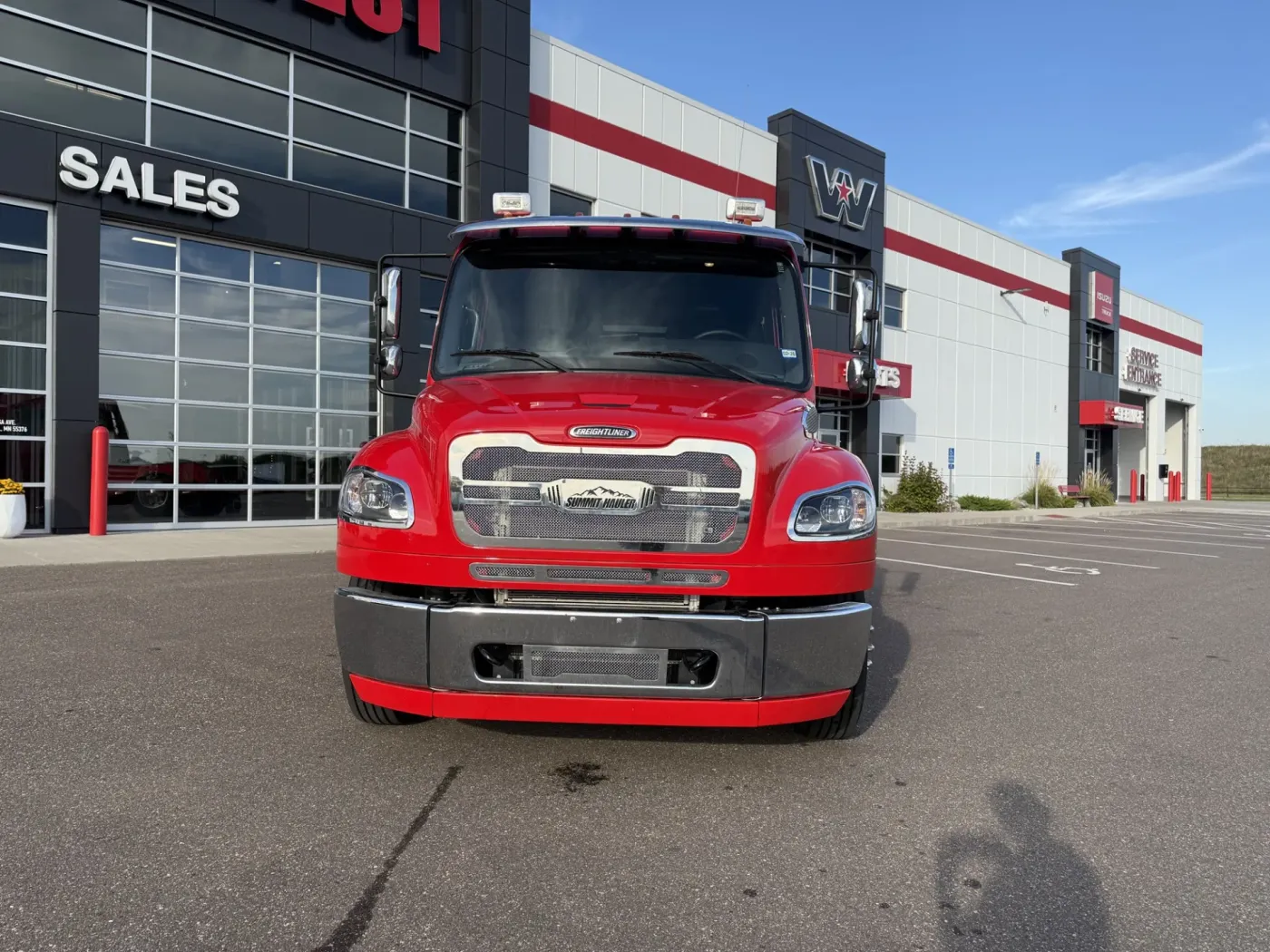 2023 Freightliner M2 106 Summit Hauler | Photo 3 of 19