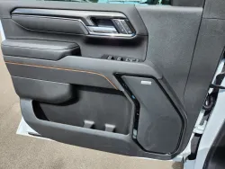 2025 GMC Sierra 2500HD AT4 | Thumbnail Photo 5 of 30