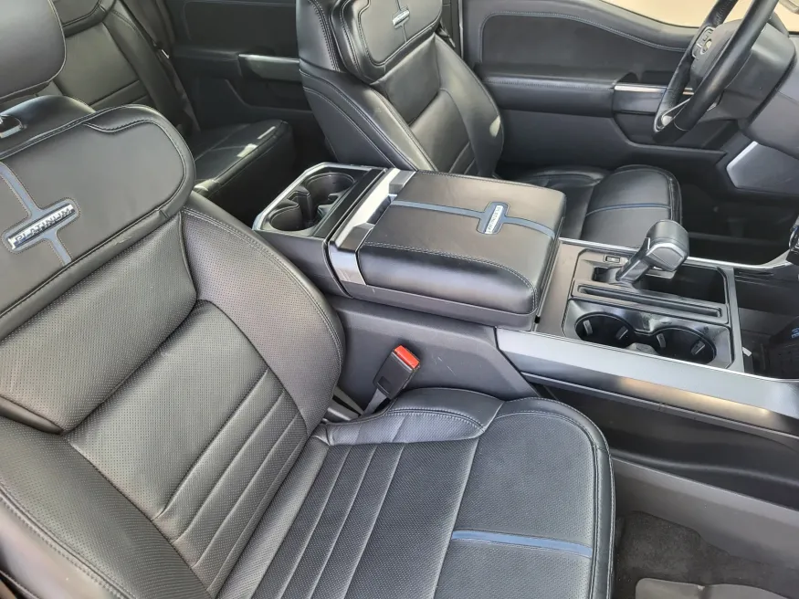 2024 Ford F-150 Platinum | Photo 12 of 26