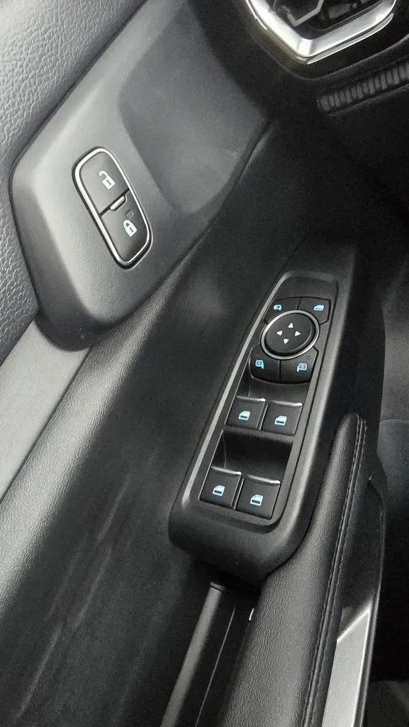 2025 Ford Ranger | Photo 11 of 21