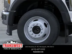 2025 Ford Super Duty F-550 | Thumbnail Photo 19 of 22