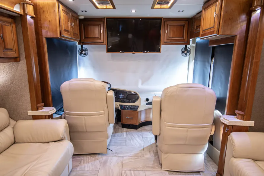 2018 Tiffin Allegro Bus 45OPP | Photo 10 of 33