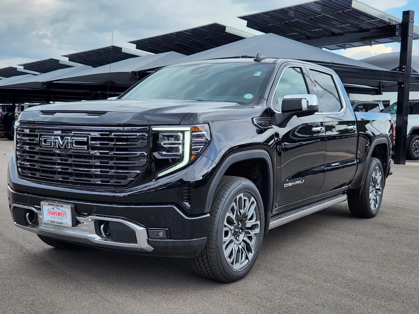 2025 GMC Sierra 1500 Denali Ultimate | Photo 3 of 29