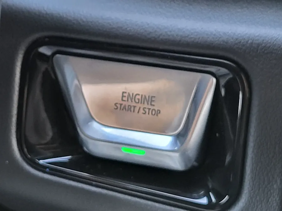 2026 GMC Yukon AT4 | Photo 17 of 25