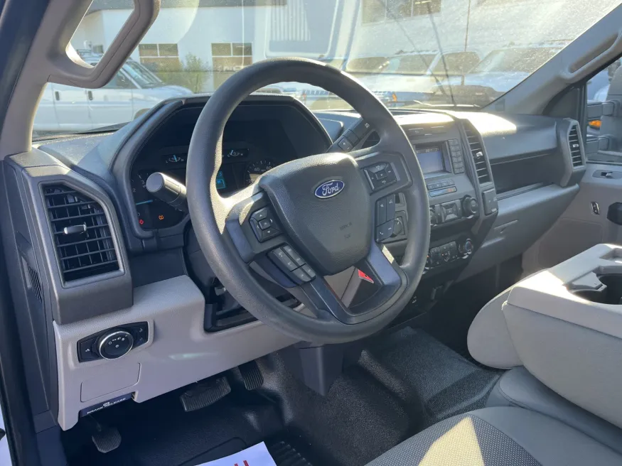 2022 Ford F250 | Photo 4 of 21