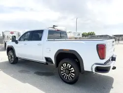 2026 GMC 2500 Denali Ultimate | Thumbnail Photo 11 of 23