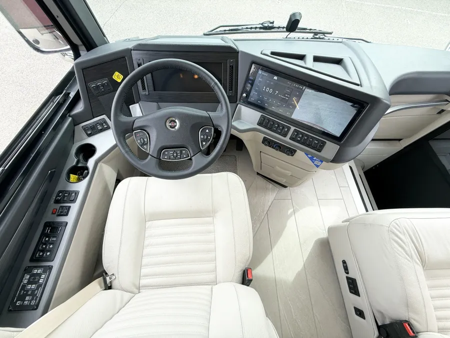 2026 Newmar New Aire 3547 | Photo 7 of 31