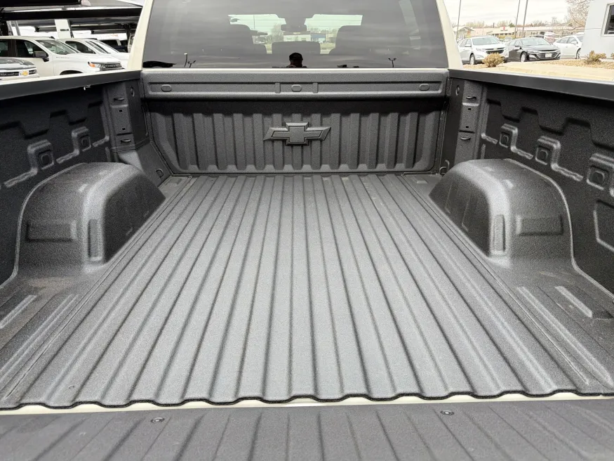 2026 Chevrolet Silverado 1500 RST | Photo 4 of 19