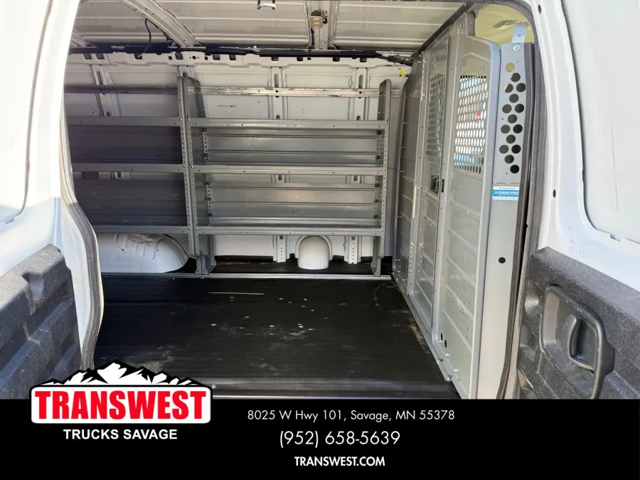 2017 Chevrolet Express 3500 Work Van | Photo 10 of 20
