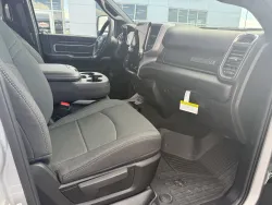 2025 RAM 3500 Big Horn | Thumbnail Photo 9 of 14