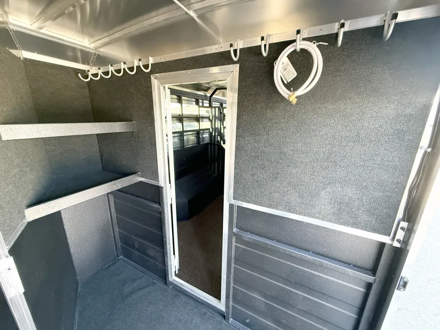 2026 Logan Coach Select 814 Stock Combo | Photo 21 of 25