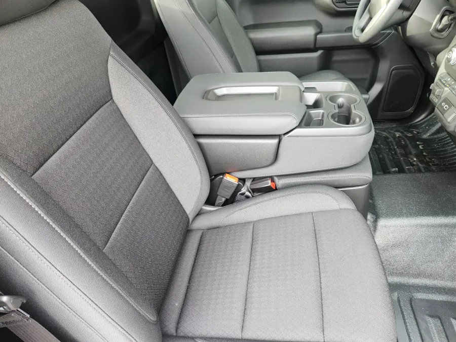 2026 GMC Sierra 1500 Pro | Photo 9 of 20