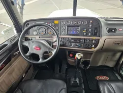 2019 Peterbilt 389 | Thumbnail Photo 16 of 24