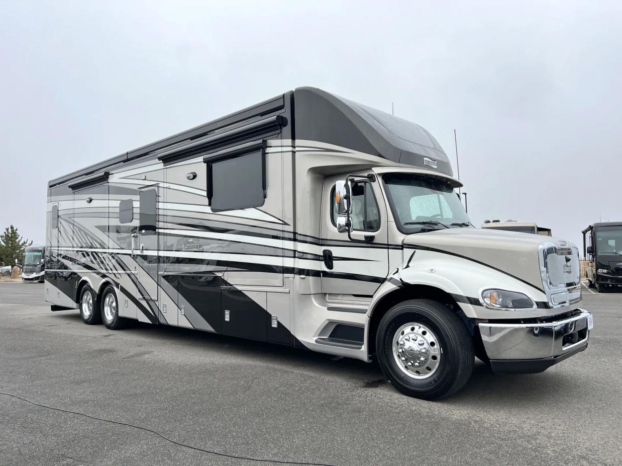 2024 Newmar Supreme Aire 4509 | Photo 1 of 37