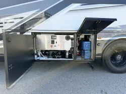 2026 Newmar King Aire 4531 | Thumbnail Photo 34 of 35