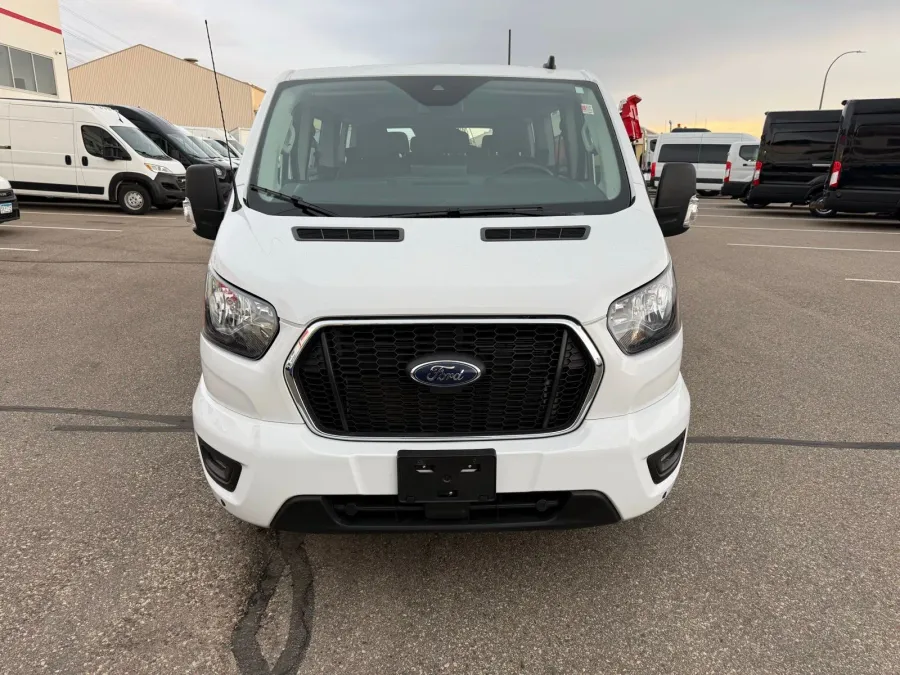 2024 Ford Transit-350 XLT | Photo 17 of 21