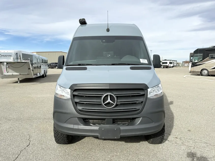 2020 Mercedes Benz Van Works 170 Custom | Photo 17 of 17