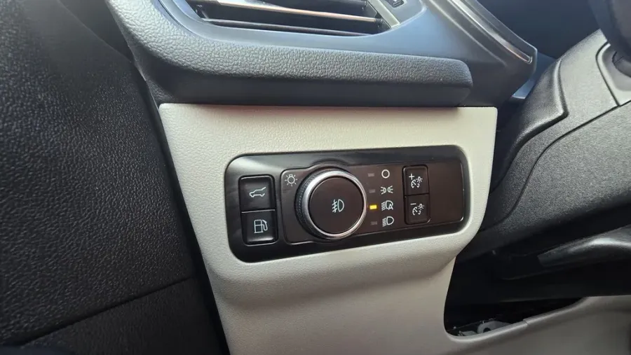 2023 Ford Escape | Photo 14 of 35