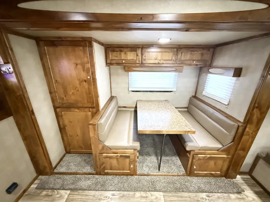 2026 Logan Coach Select 814 Stock Combo | Photo 8 of 25