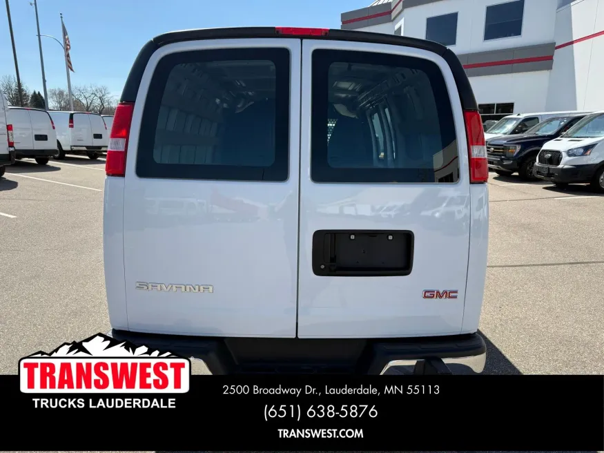 2024 GMC Savana 2500 Cargo | Photo 12 of 20