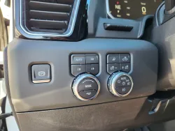 2026 GMC Sierra 2500HD Denali | Thumbnail Photo 6 of 31