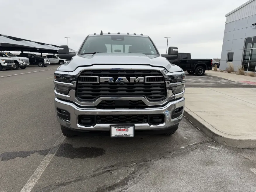 2026 RAM 3500 Big Horn | Photo 2 of 16
