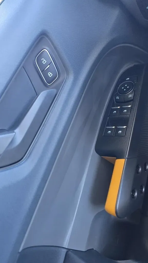 2025 Ford Maverick | Photo 13 of 32