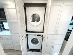 2026 Renegade Valencia 39RB | Thumbnail Photo 12 of 23