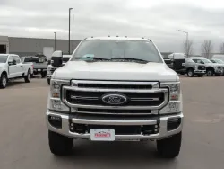 2020 Ford Super Duty F-350 Lariat | Thumbnail Photo 15 of 38