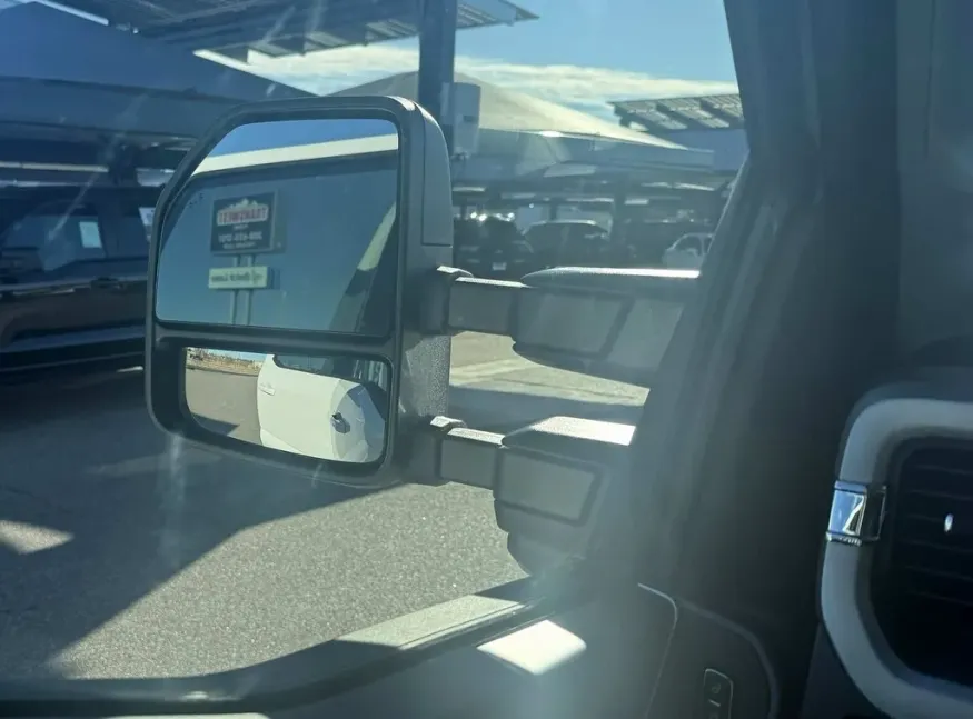 2026 Ford Super Duty F-350 | Photo 9 of 23